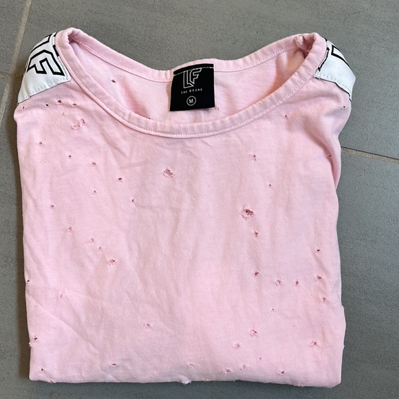 Pink LF crop top-distressed look - Picture 3 of 3